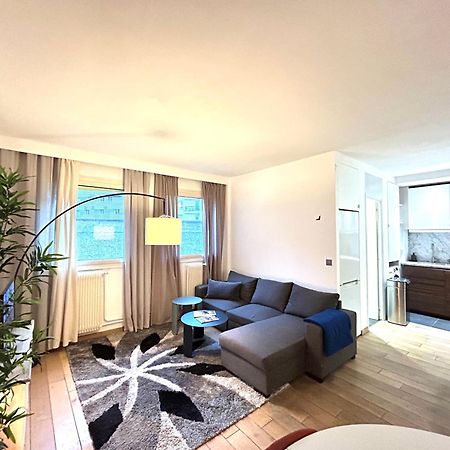Big Apartment Eiffel Tower View Париж Екстериор снимка